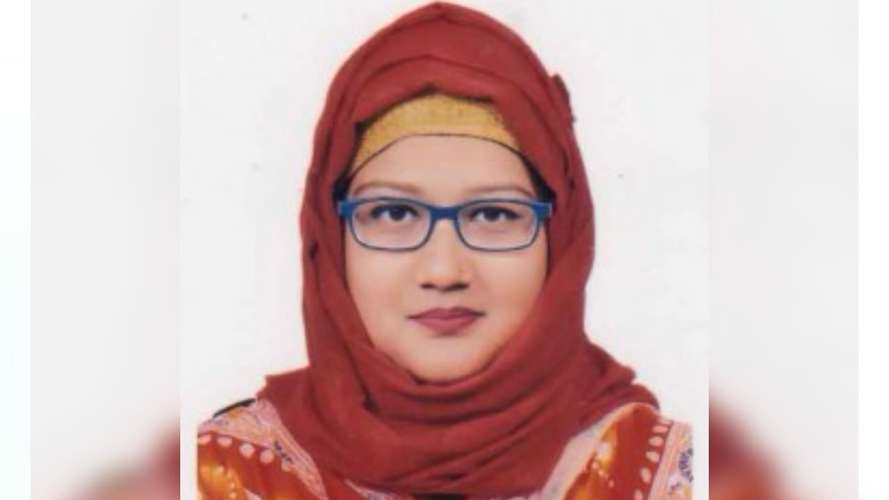 যোগ্যতা ও জ্যেষ্ঠতায় এগিয়ে থেকেও বঞ্চিত ড. ফাহিমা