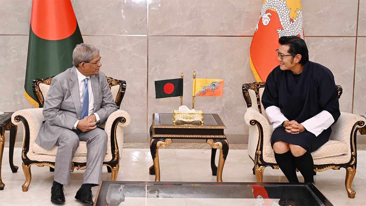 ঢাকায় ভুটানের রাজার যাত্রাবিরতি, রাষ্ট্রপতির সৌজন্য সাক্ষাৎ