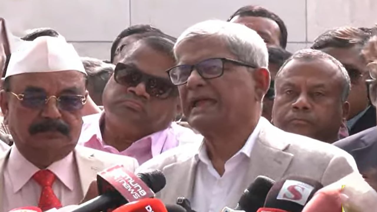 গণতন্ত্রকে প্রাতিষ্ঠানিক রূপ দেওয়ার শপথ নিয়েছি