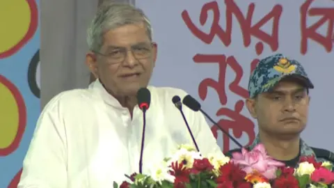 সংঘর্ষ নয়, সমঝোতার মাধ্যমে দেশকে এগিয়ে নিতে হবে: রাষ্ট্রপতি