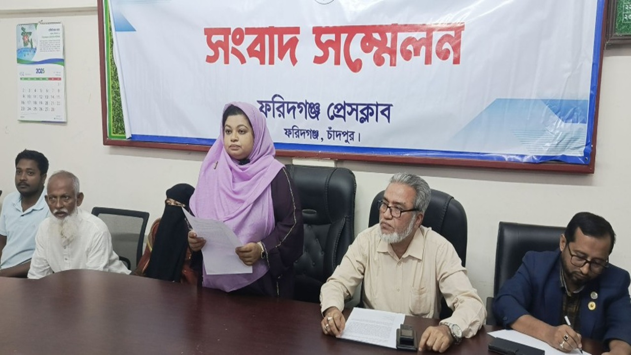ফরিদগঞ্জে বিএনপি নেতার ওপর আওয়ামী ফ্যাসিস্টদের হামলা