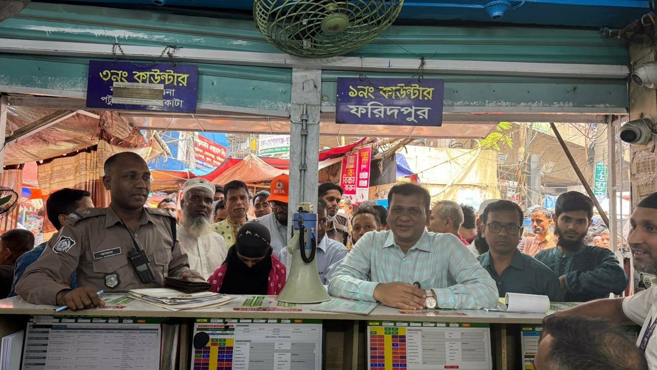 ঈদযাত্রা ঘিরে ভাড়া নৈরাজ্য ঠেকাতে অভিযান, বিভিন্ন স্থানে জরিমানা