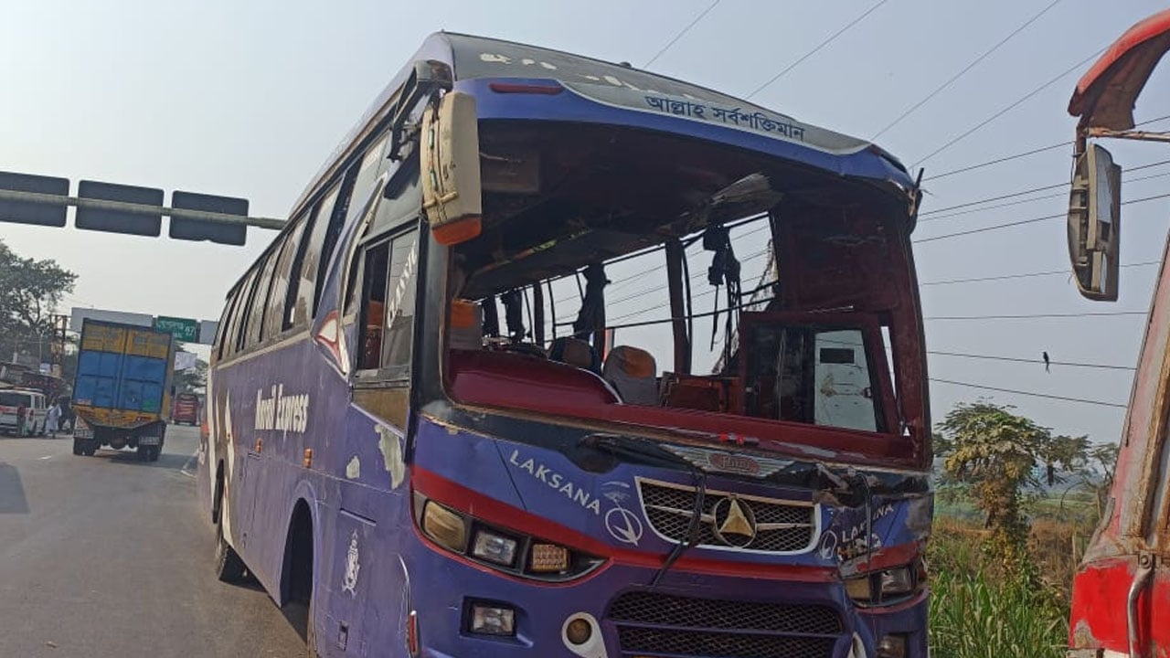 ভাঙ্গায় যাত্রীবাহী বাস উল্টে নিহত ২, আহত ৩০