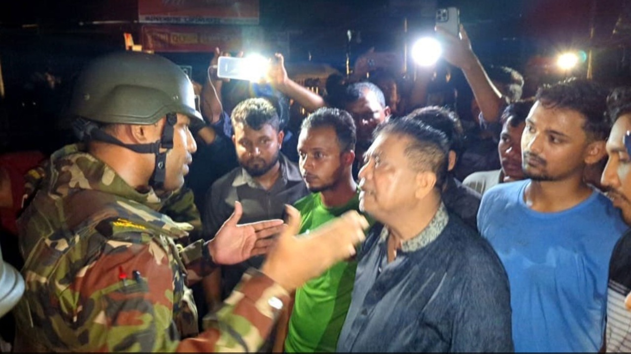 ফরিদপুরে বৈষম্যবিরোধী আন্দোলনের নেত্রীকে মারধর, আটক ১