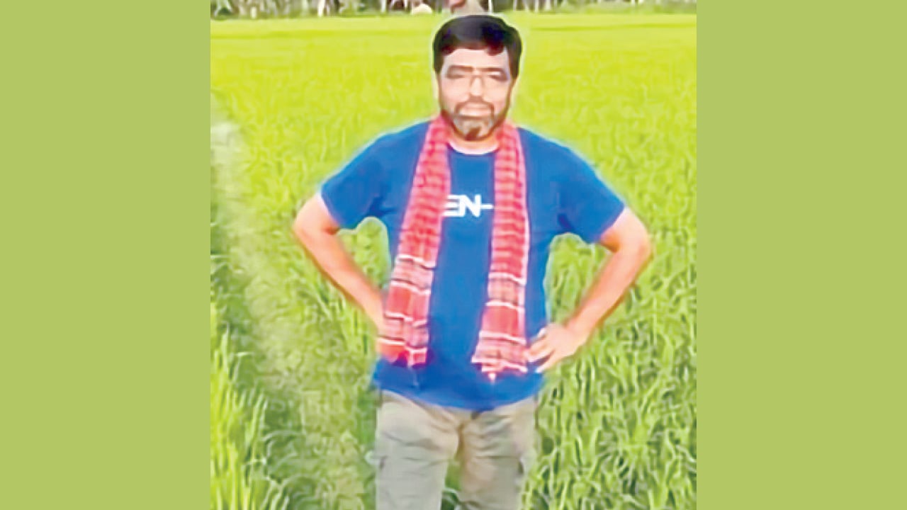 সেই কবির হোসেন প্রকৃত কৃষক