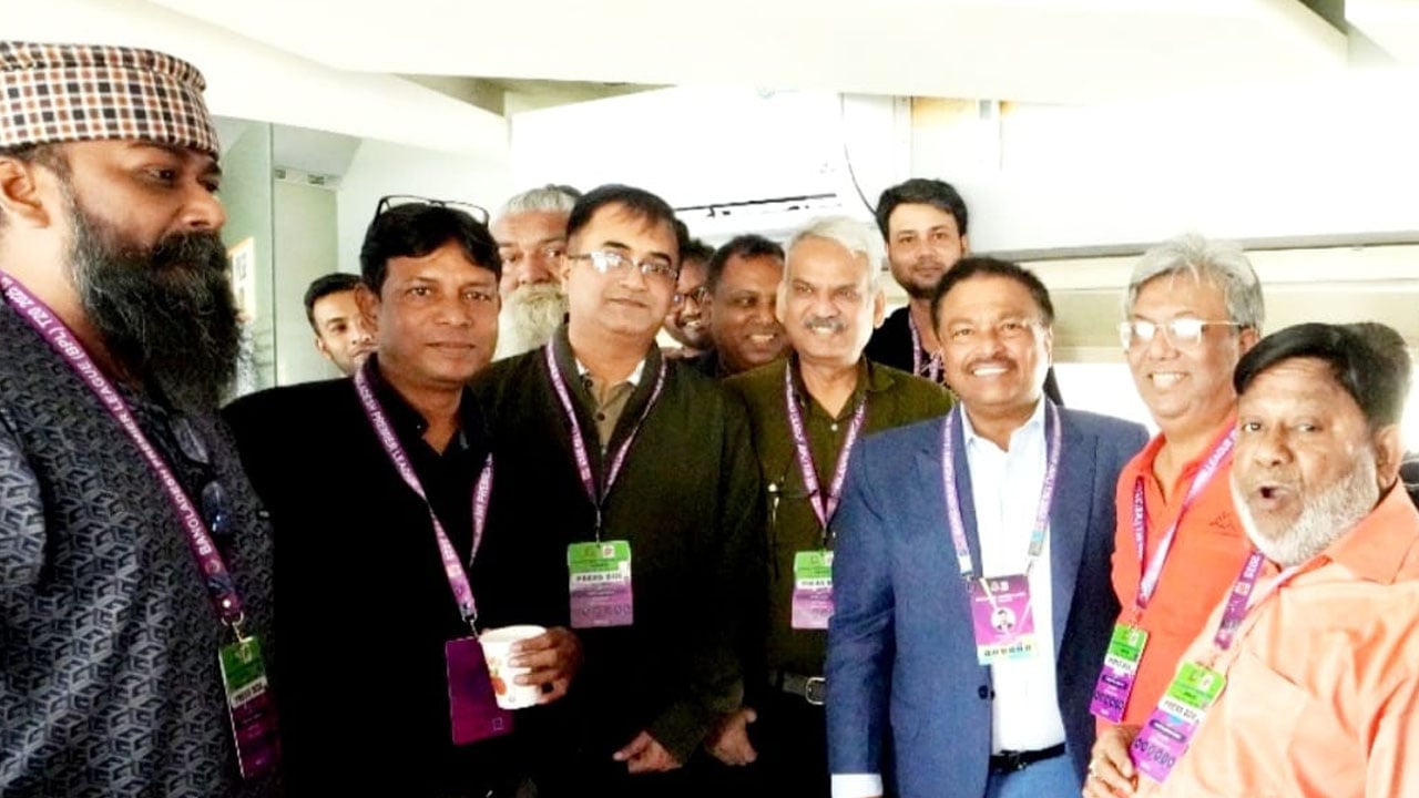 সময় চাইলেন ফারুক, বললেন সবকিছুর সমাধান হবে