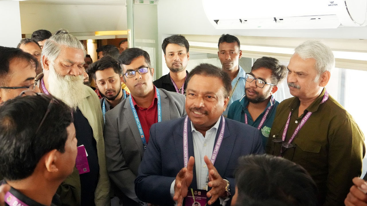 ভালো উইকেটের পেছনে যে রহস্য