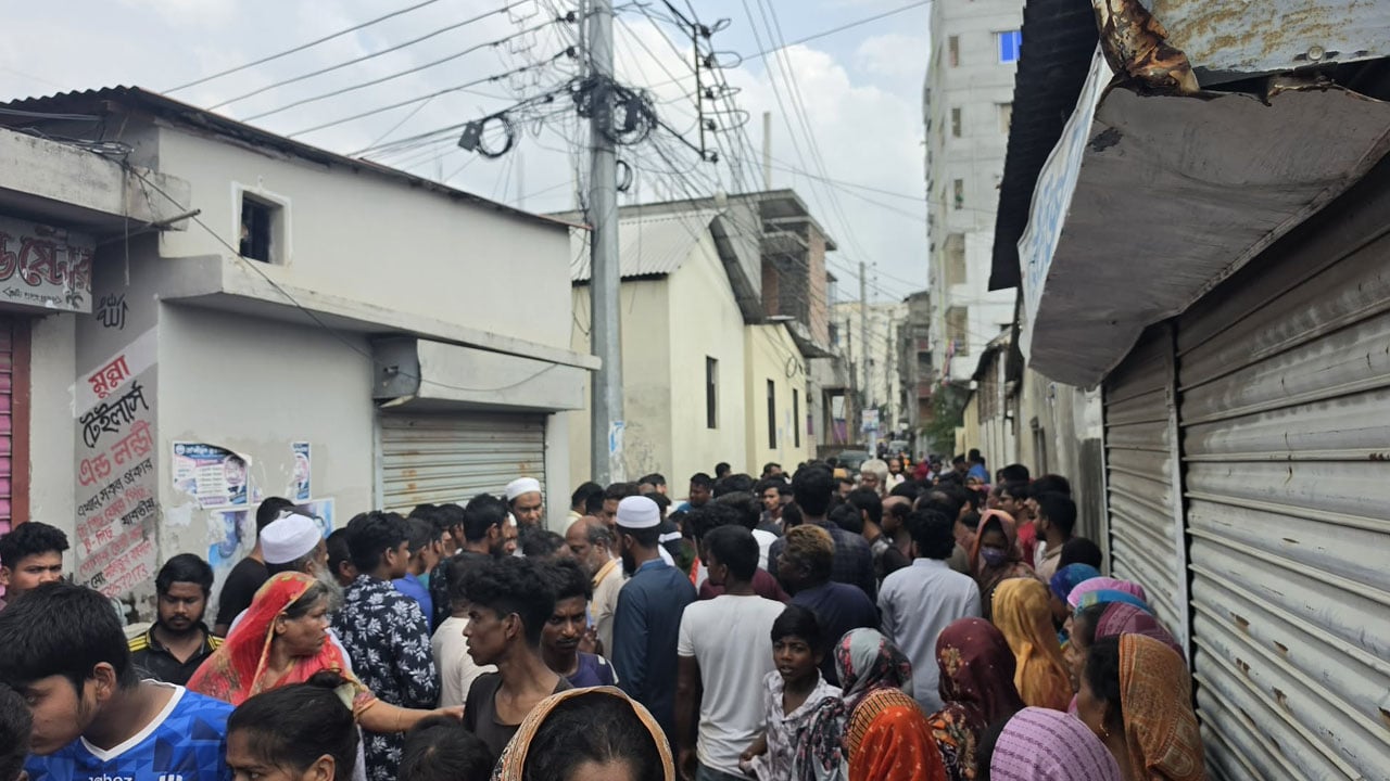 ফতুল্লায় ক্যাবল অফিসে ডিশ ব্যবসায়ীকে হত্যা