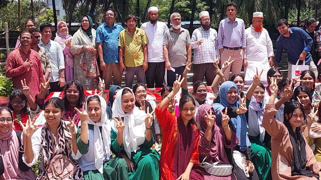 কুমিল্লা বোর্ডে তলানিতে নোয়াখালী, জেলায় শীর্ষে সরকারি বালিকা বিদ্যালয়