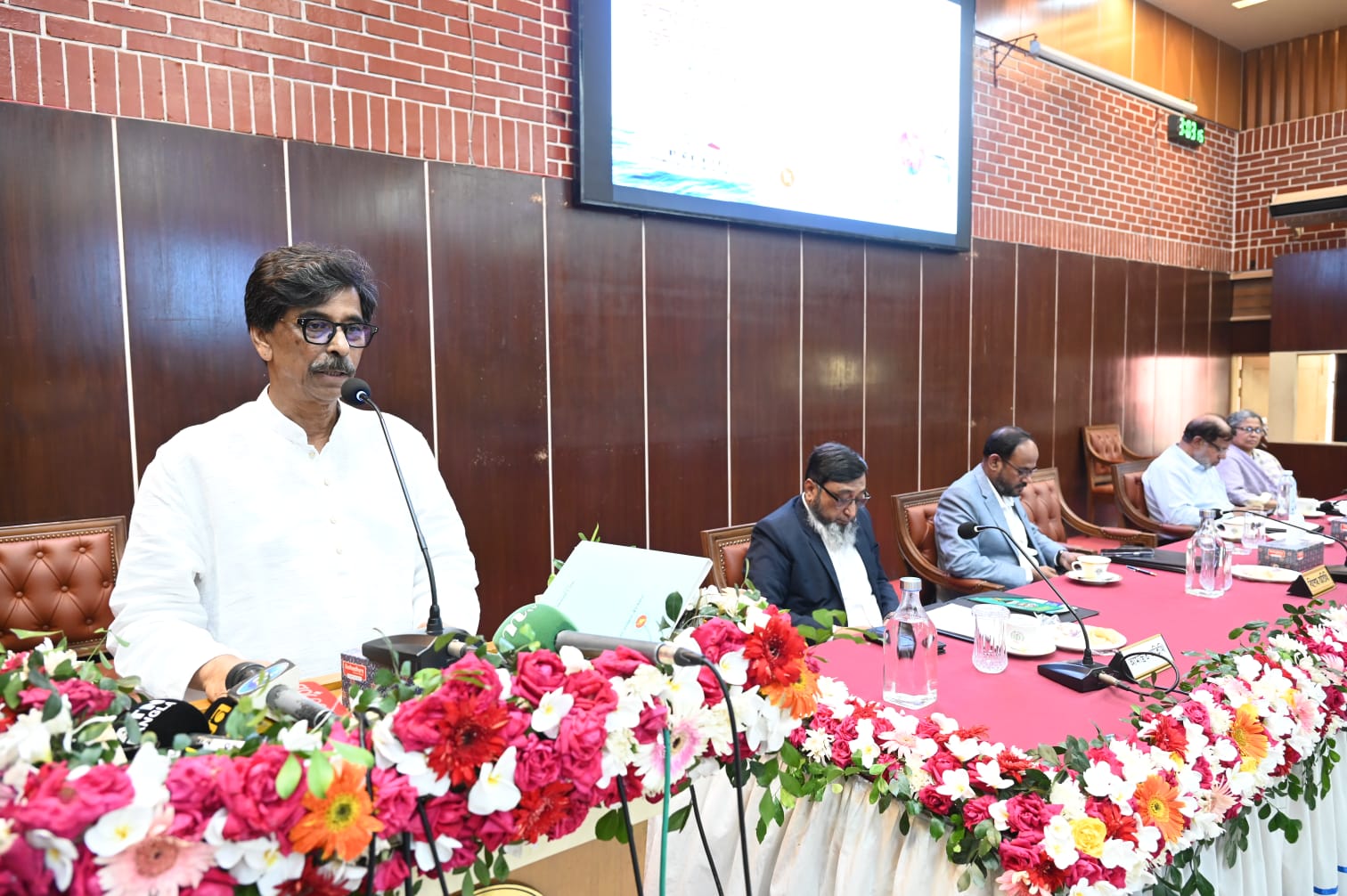 জাটকা উৎপাদন বাড়াতে বিজ্ঞানীদের গবেষণায় সক্রিয় অংশগ্রহণ জরুরি: কৃষিমন্ত্রী