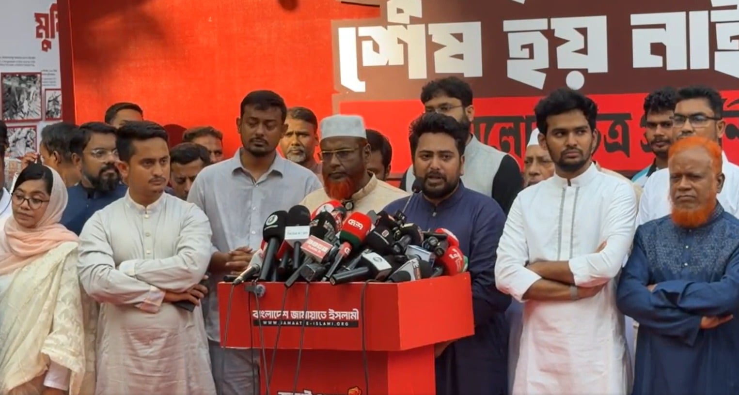 সরকার কূটনৈতিক পদক্ষেপ না নেয়ায় স্বৈরাচার শক্তি সাহস পাচ্ছে: নাহিদ