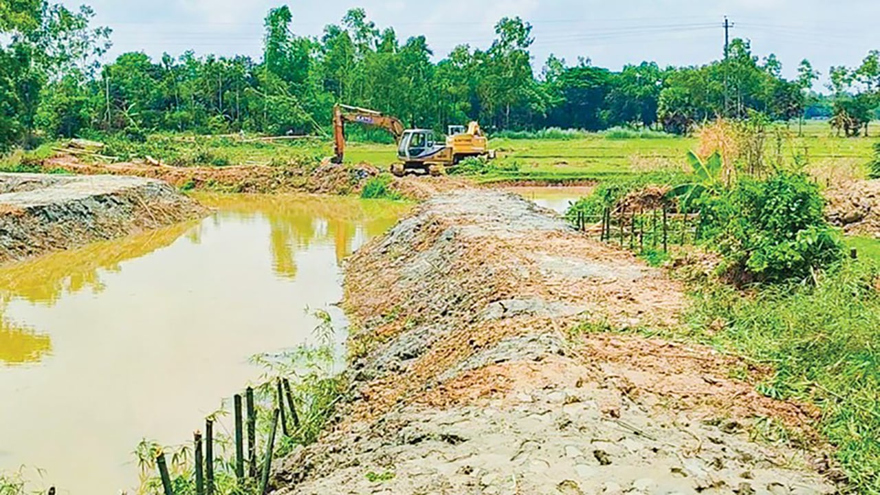 ফেনীর ৭ খাল পুনঃখননে ব্যাপক অনিয়ম-দুর্নীতির অভিযোগ
