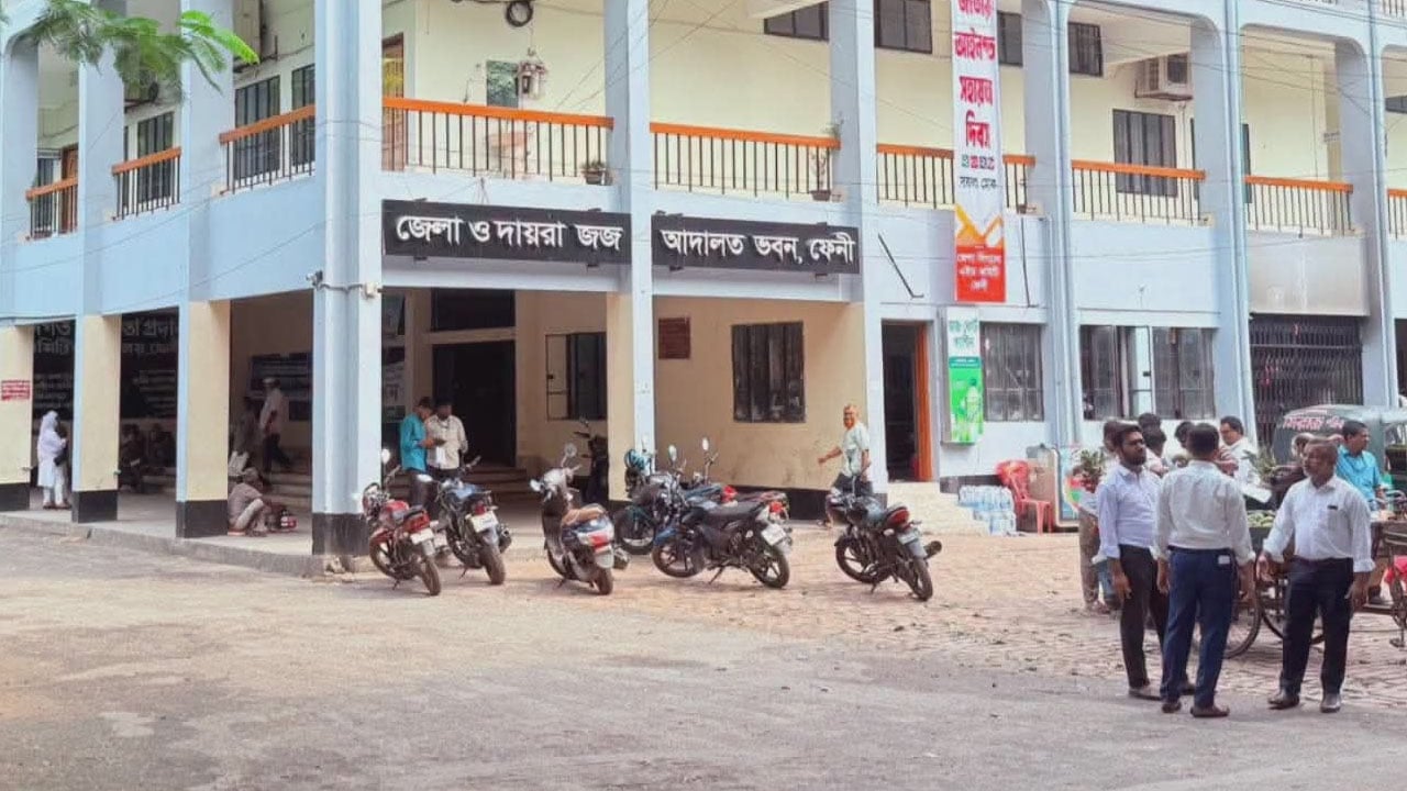 একে অপরের বিরুদ্ধে মামলা, কারাগারে স্বামী-স্ত্রী