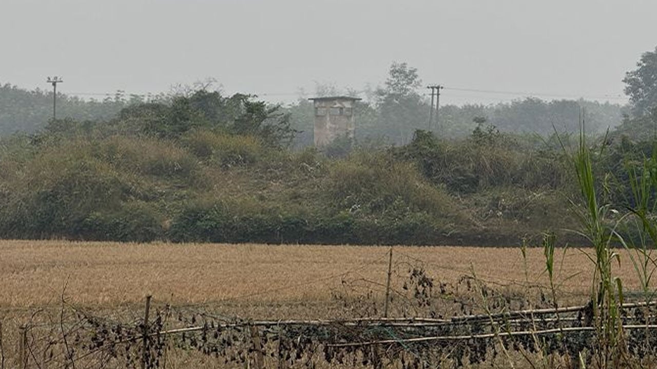 ভারত সীমান্তে অজ্ঞাত ব্যক্তির লাশ উদ্ধার