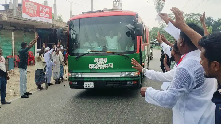ফেনী পৌঁছেছেন প্রধানমন্ত্রী