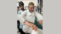 নিজেকে চেয়ারম্যান প্রার্থী ঘোষণা করায় বিএনপি নেতাকে মারধর, আটক তাঁতী দলের নেতা
