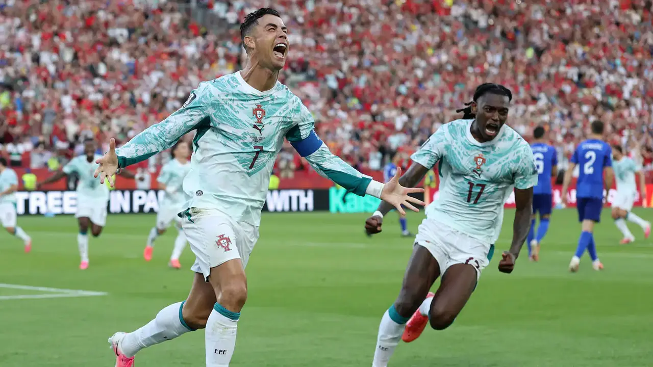 নাটকীয় ম্যাচে ক্রোয়েশিয়াকে কাঁদিয়ে শেষ ষোলোয় পর্তুগাল