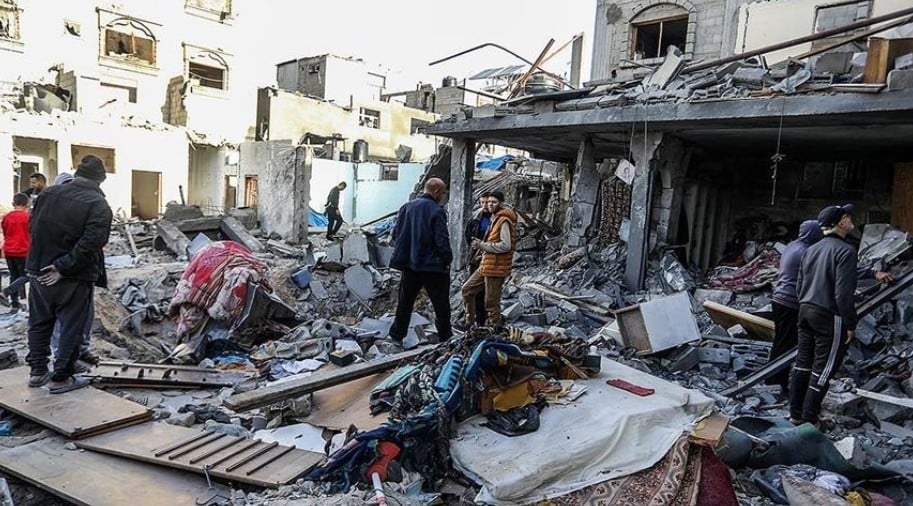 ইসরাইলের বর্বর হামলায় আরও ৮০ ফিলিস্তিনি নিহত