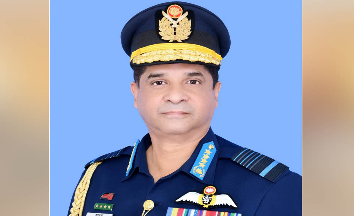 যুক্তরাষ্ট্র সফর শেষে দেশে ফিরলেন বিমানবাহিনী প্রধান