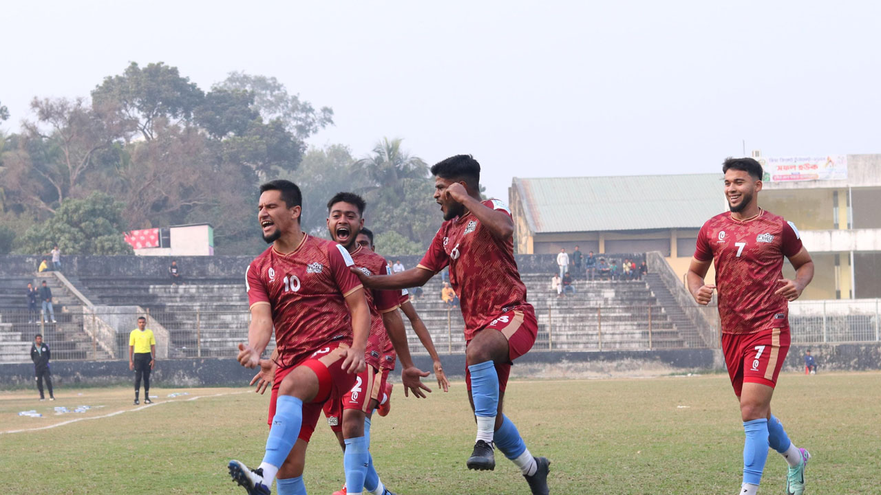 মোহামেডানকে হারিয়ে ফকিরেরপুলের রেকর্ড