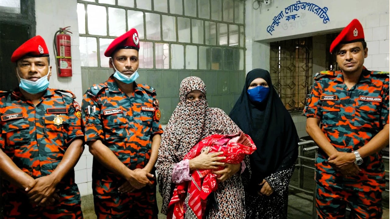 পুত্র সন্তানে আলোকিত শহীদ ফায়ার ফাইটার নুরুল হুদার ঘর