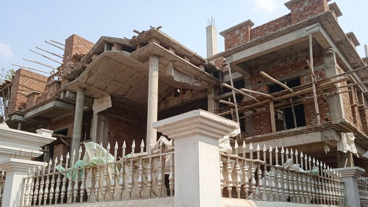 দায়সারা মামলার আড়ালেই চলছে অবৈধ নির্মাণ কাজ