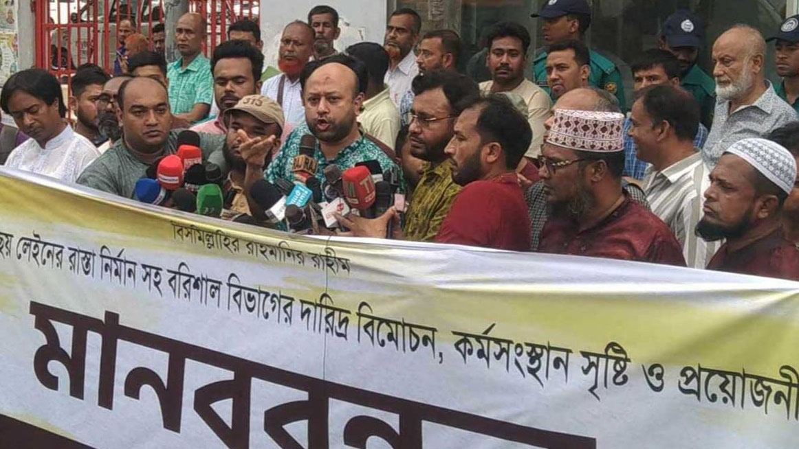 ক্ষমতায় এসছেন শহীদদের ভুলে যাবেন না, সরকারকে ফুয়াদ