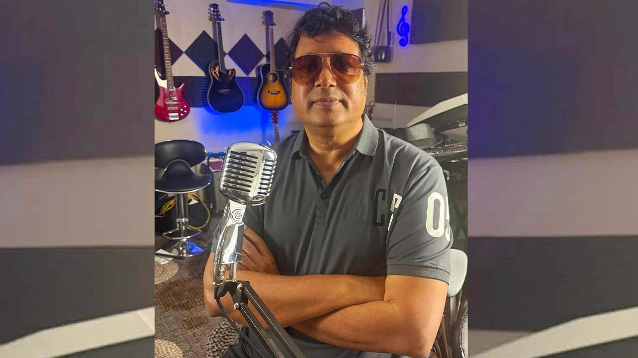 নিউজার্সিতে ‘স্বপ্নচূড়া’য় কণ্ঠ দিলেন শামস সুমন