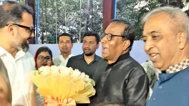 ক্রীড়া প্রতিমন্ত্রীর কাছে গাফফারের চাওয়া