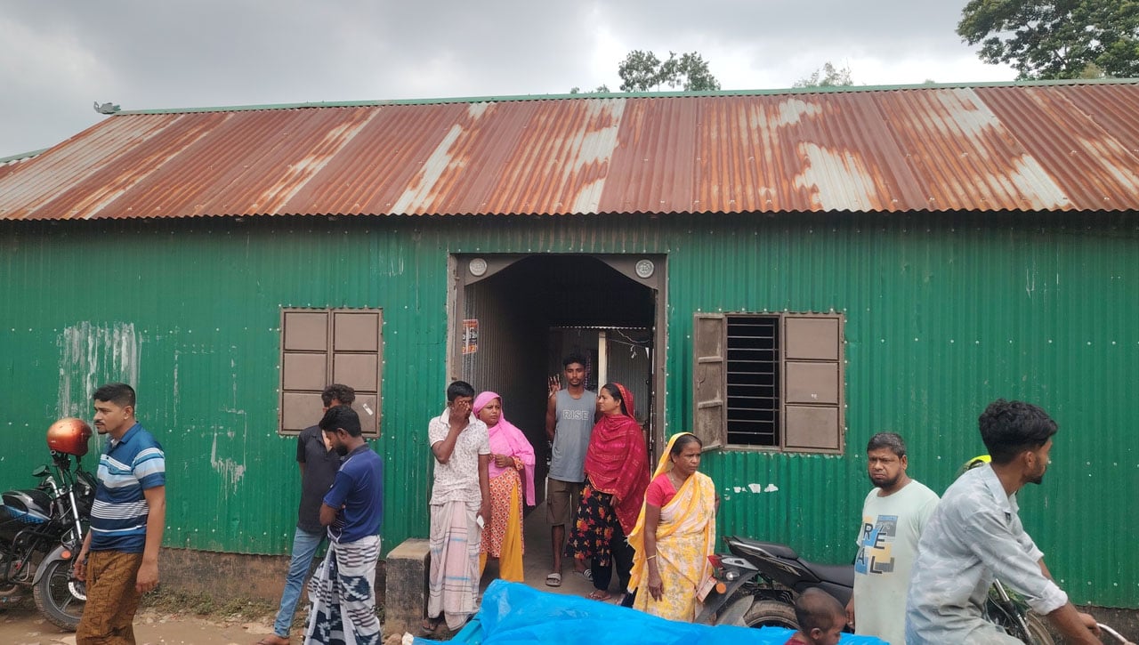 শ্রীপুরে মেয়ের জামাইয়ের লাঠির আঘাতে শ্বশুর নিহত, পলাতক জামাই