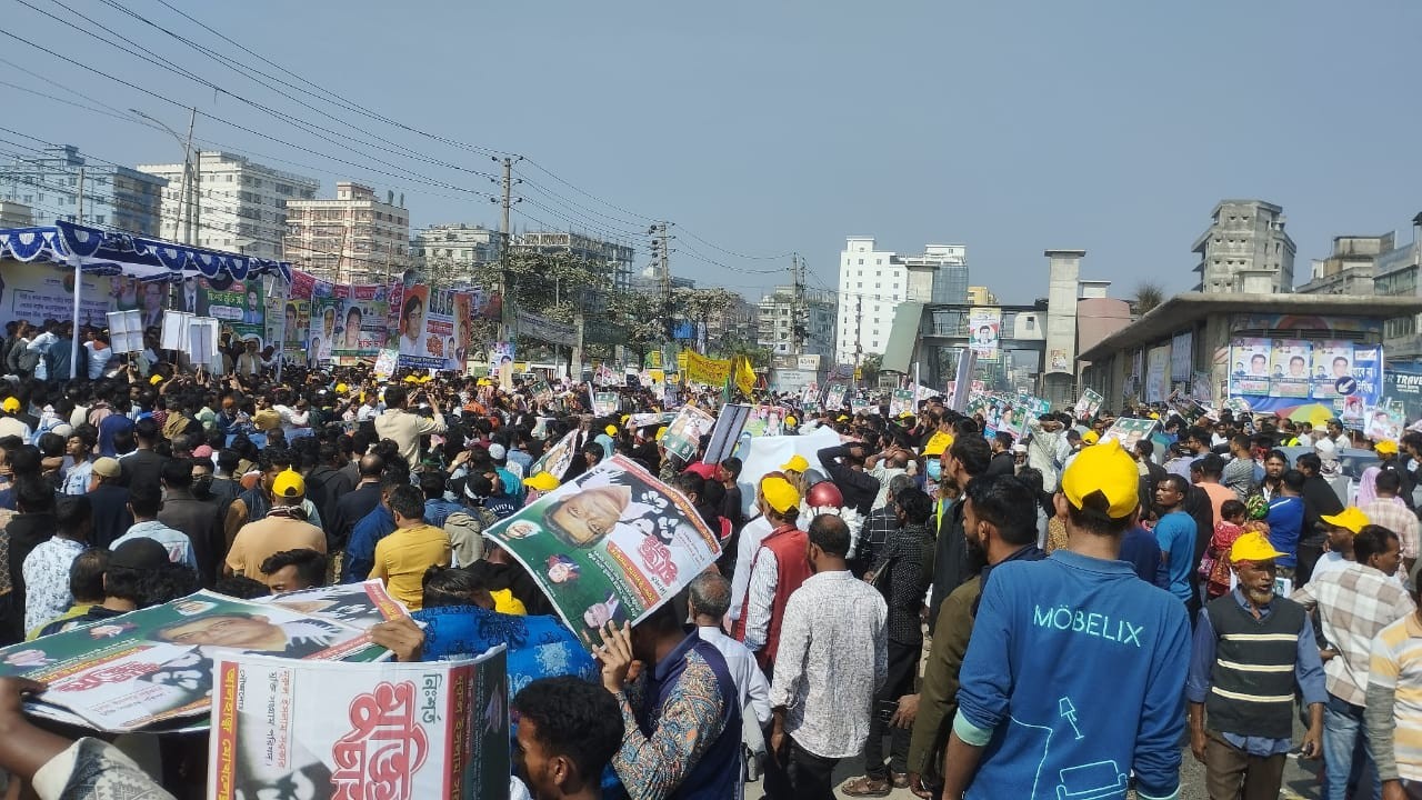 বিএনপি নেতার মুক্তির দাবিতে টঙ্গীতে সড়ক অবরোধ, ভোগান্তি চরমে