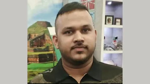 শৌচাগারে যাওয়ার কথা বলে ‘পিচ্চি রাজা’র পলায়ন, ৫ পুলিশ সদস্য বরখাস্ত 
