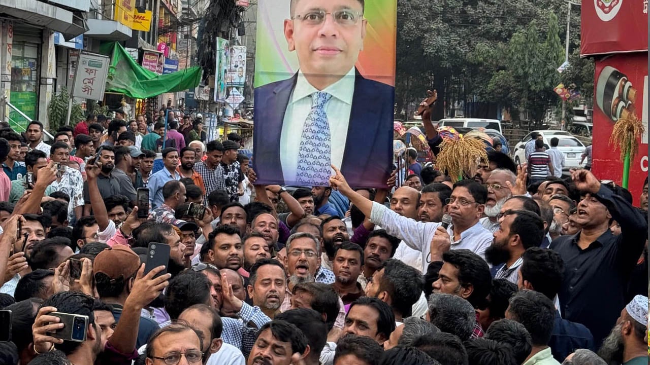 তত্ত্বাবধায়ক ফেরায় ভোট নিয়ে ছিনিমিনি আর নয়: ব্যারিস্টার অসীম