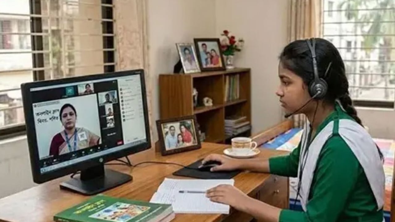 শিক্ষাপ্রতিষ্ঠানে অনলাইন ক্লাশ শুরু