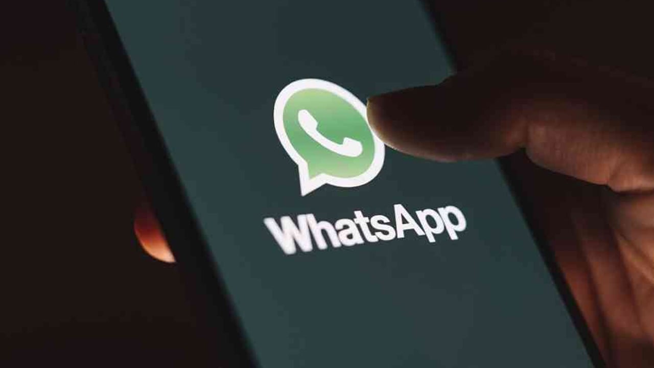 আপনার হোয়াটসঅ্যাপ অ্যাকাউন্ট কে চালাচ্ছেন?