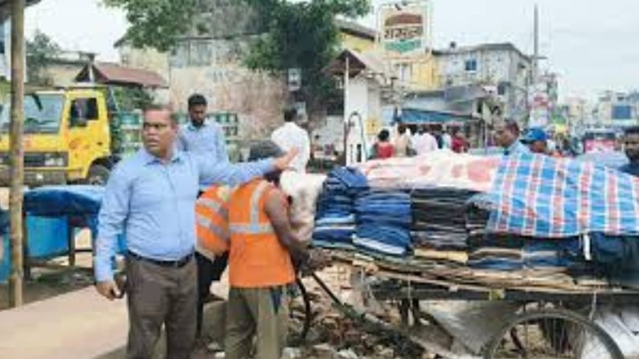 মতিঝিল-কমলাপুরে উচ্ছেদ ঠেকাতে সংবাদ সম্মেলন