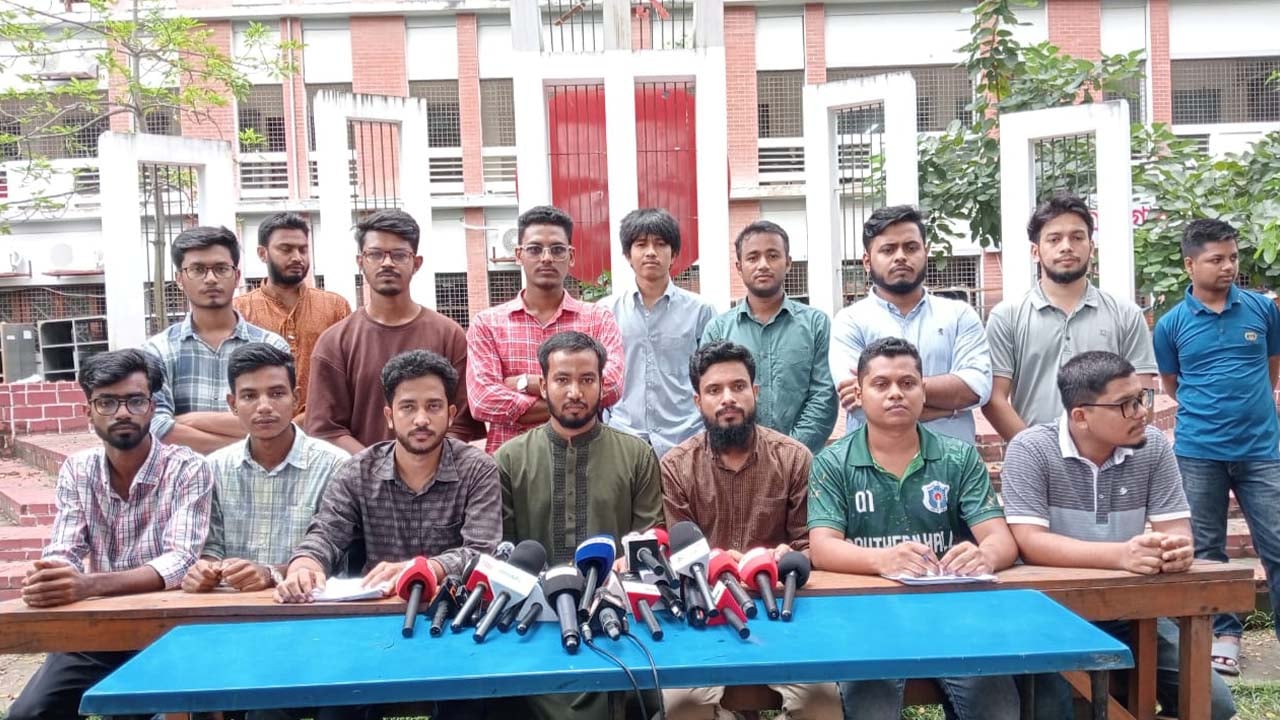 হাইব্রিড স্কুলিং পদ্ধতি প্রত্যাখ্যান ঢাকা কলেজ শিক্ষার্থীদের