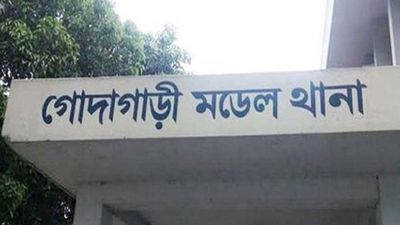 গোদাগাড়ীতে বৃদ্ধাকে গলা কেটে হত্যা