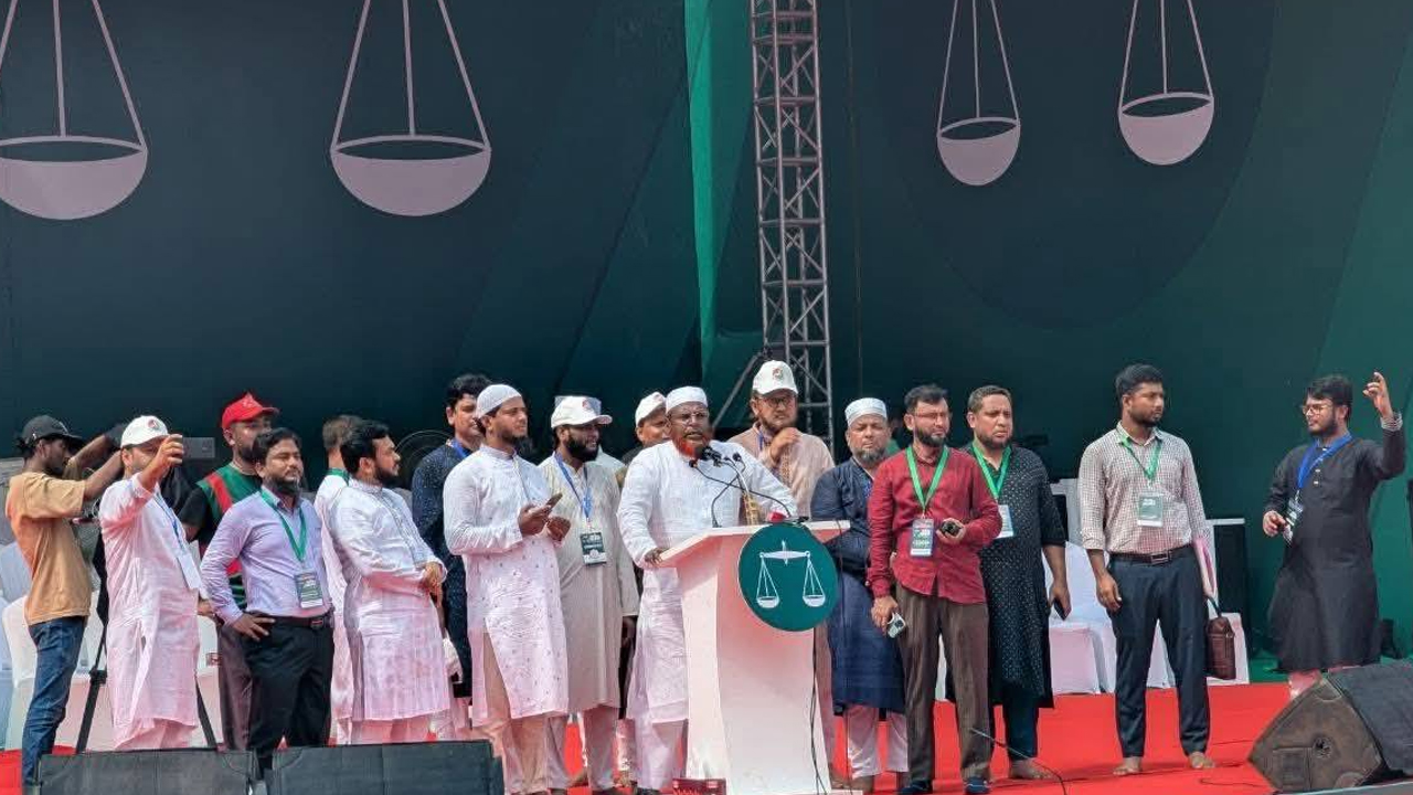জাতীয় সমাবেশস্থলে জামায়াত সেক্রেটারি পরওয়ার