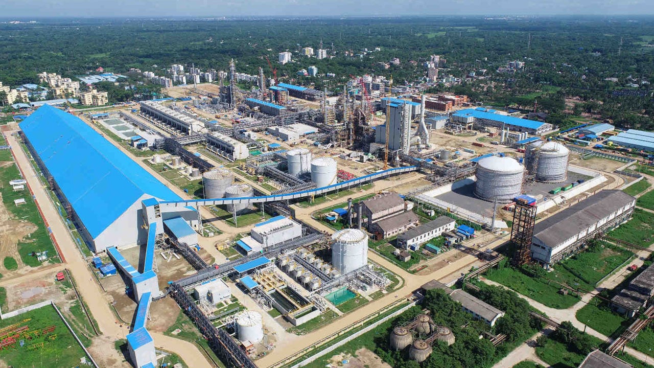 এক মাস পর উৎপাদনে ফিরলো ঘোড়াশাল-পলাশ সার কারখানা