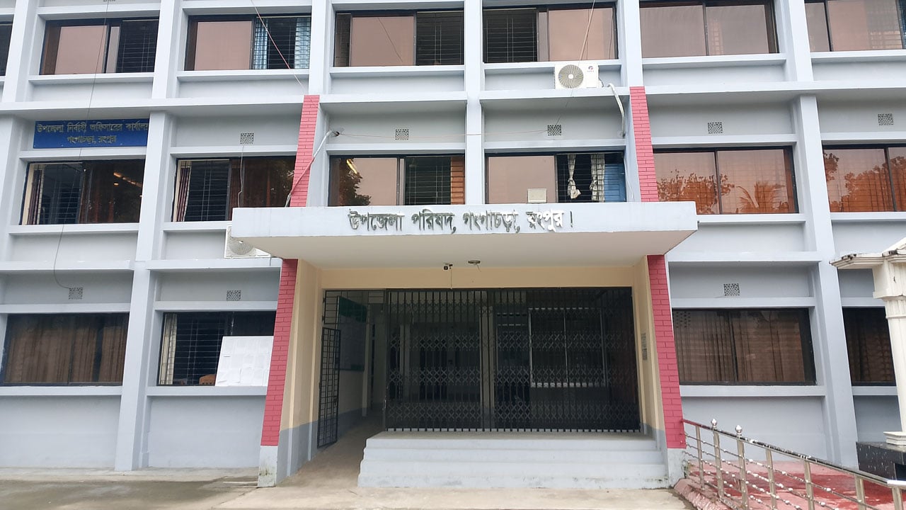 তিন প্রকল্পে বরাদ্দ ৫ লাখ টাকা, মাঠে নেই ক্রীড়া সামগ্রী