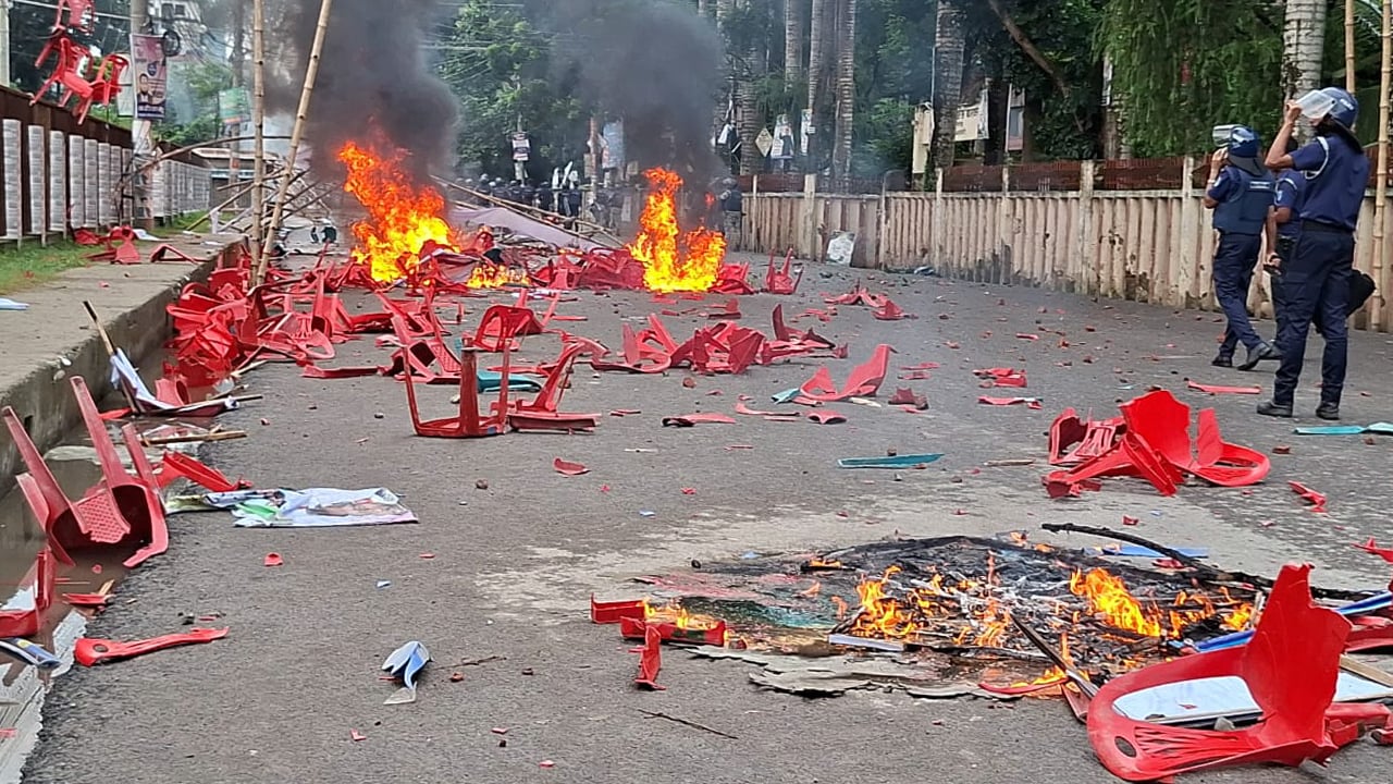 গোপালগঞ্জে হামলার ঘটনায় সাবেক বিচারপতির নেতৃত্বে তদন্ত কমিশন গঠন