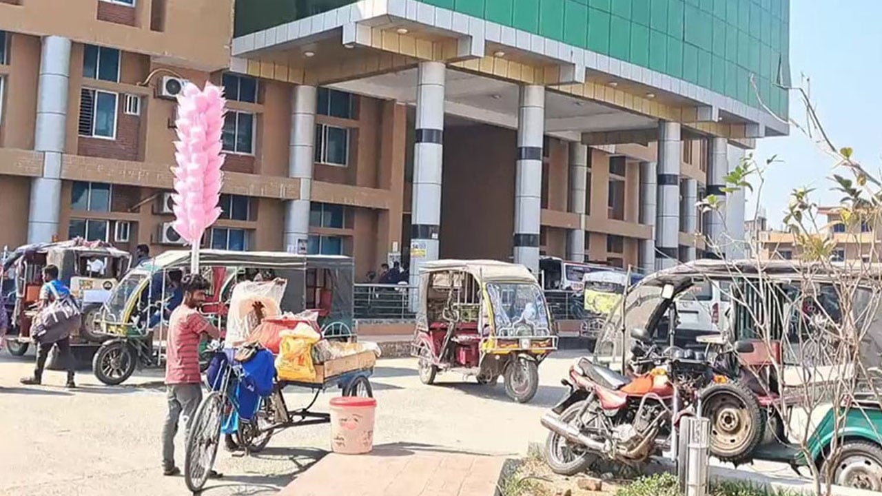 গোপালগঞ্জে ইটবোঝাই ট্রলিচাপায় বৃদ্ধ নিহত