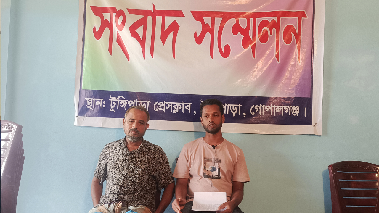 ‘আমরা বিএনপির লোক, এখানে ব্যবসা করতে হলে আমাদের টাকা দিতে হবে’