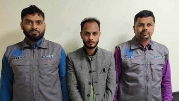 ফ্রিল্যান্সিংয়ের নামে প্রতারণা, গ্রেপ্তার ১