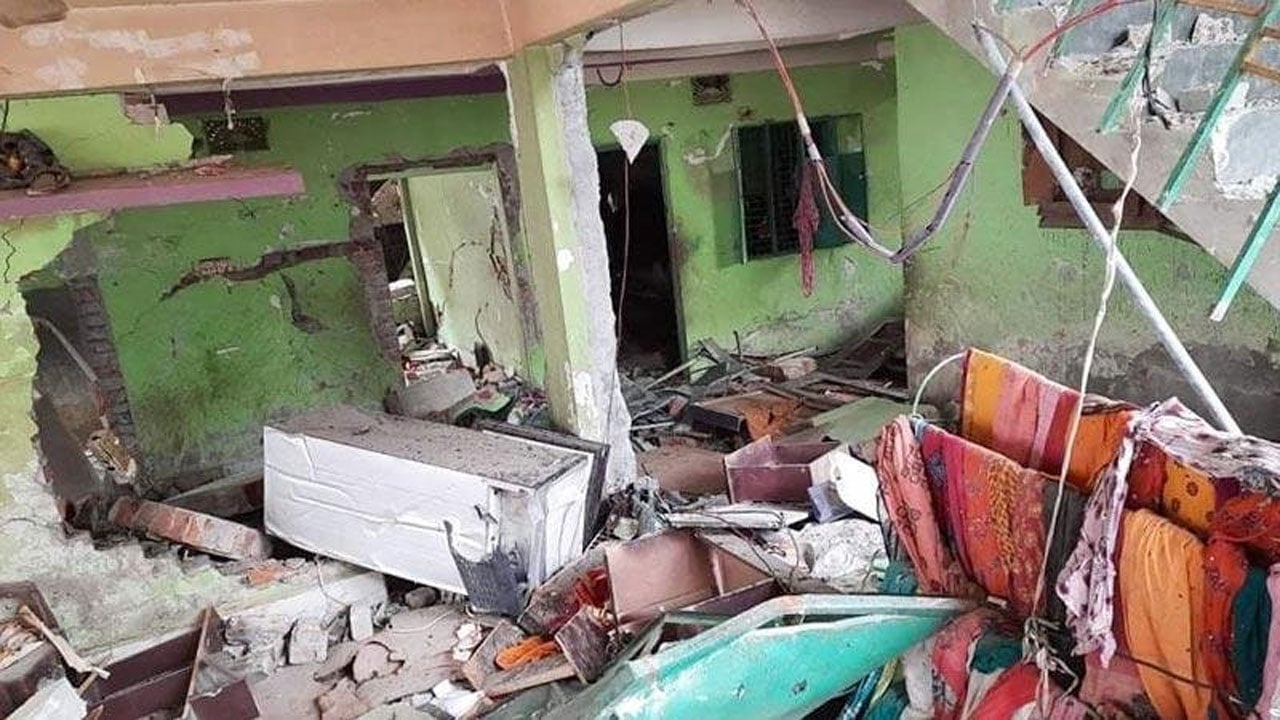 ফতুল্লায় বারবার গ্যাস বিস্ফোরণে আতঙ্কে স্থানীয়রা