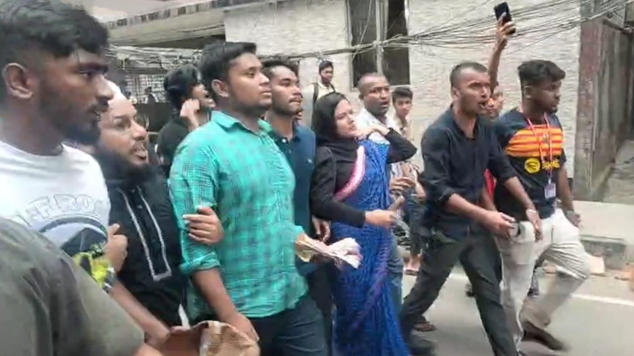 আগামী নির্বাচনের আগেই আ. লীগ প্রশ্নের মীমাংসা চাই: হাসনাত
