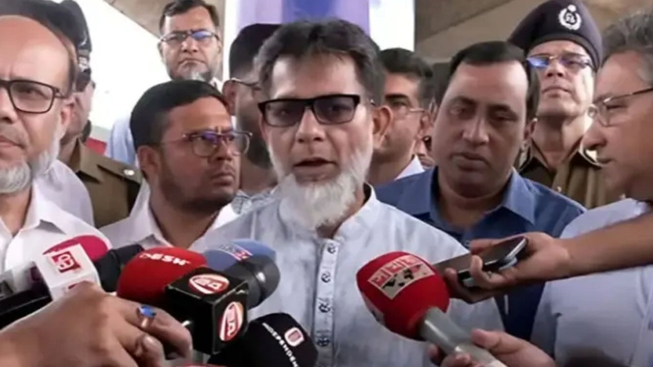 অনলাইন টিকিটিংয়ে ত্রুটি স্বীকার রেল প্রতিমন্ত্রীর