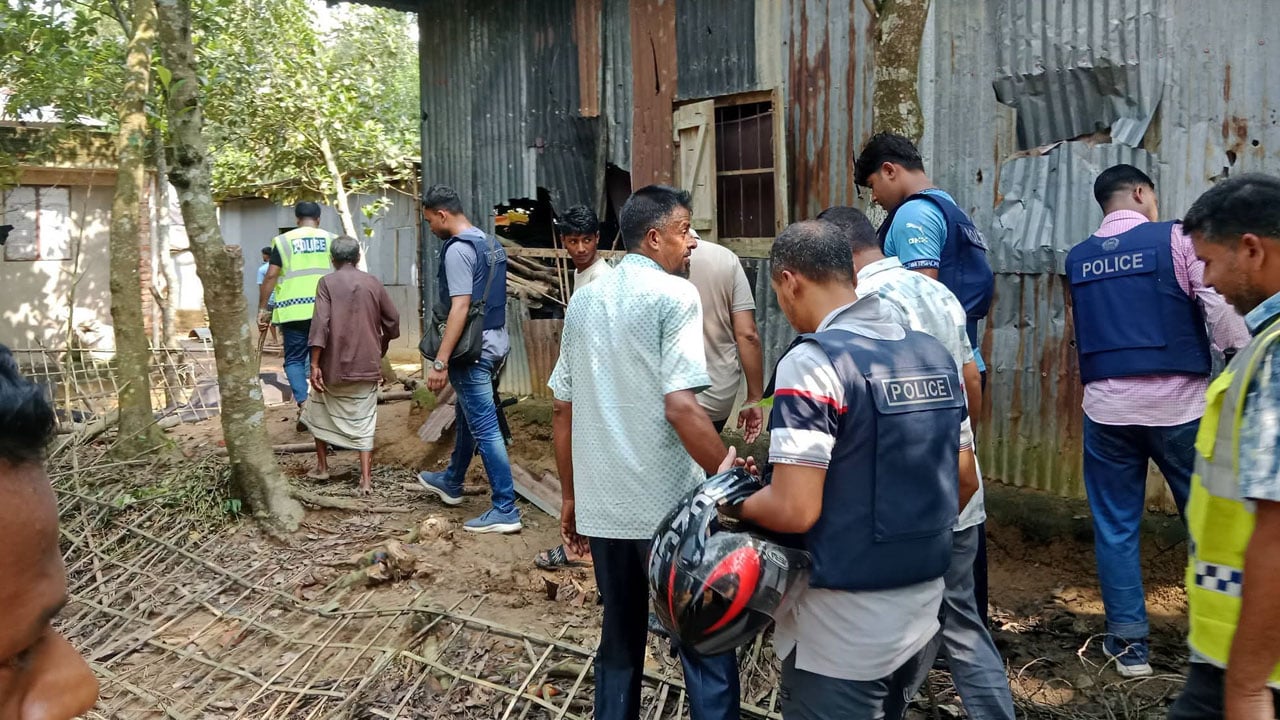বাহুবলে পূর্ব বিরোধের জেরে সংঘর্ষে নিহত ১