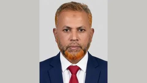 হবিগঞ্জে সেরা গুণী শিক্ষক অধ্যক্ষ আল মামুন